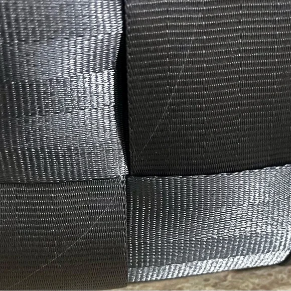 Harveys The Original Seatbelt Bag Silver Shoulder Bag - Picture 6 of 16